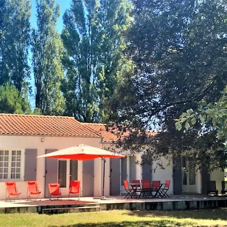 Ferienhaus La Haute Foret Proche *