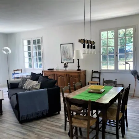 La Haute Foret Proche Casa de Férias *